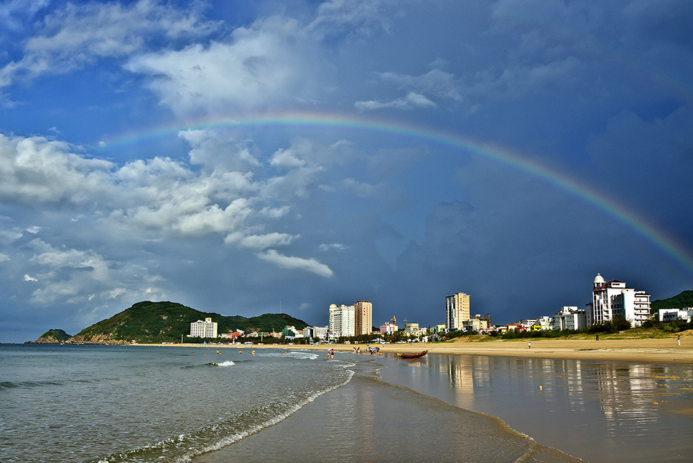 江門、陽(yáng)江禪龍峽漂流、溫泉、海陵島十里銀灘、漁家樂(lè)兩天游